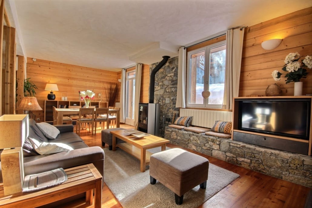 Catered Wintersport Chalet Penaroya in La Plagne woonkamer